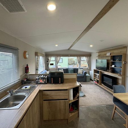 Appleblossom Lodge, Lido Leisure Park, ナレスボロ エクステリア 写真