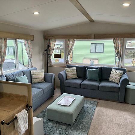 Appleblossom Lodge, Lido Leisure Park, ナレスボロ エクステリア 写真