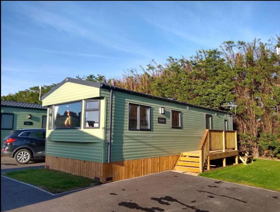 Appleblossom Lodge, Lido Leisure Park, ナレスボロ エクステリア 写真