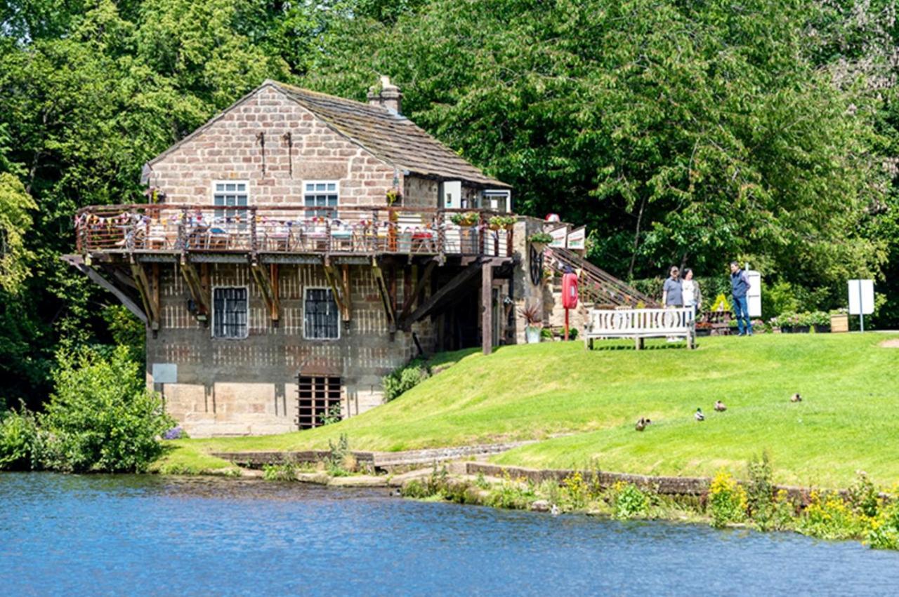 Appleblossom Lodge, Lido Leisure Park, ナレスボロ エクステリア 写真